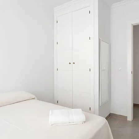 Con Wifi Y Terraza Cerca Del Centro Y La Playa Appartement