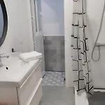 Apartamento Con Wifi Y Terraza Cerca Del Centro Y La Playa