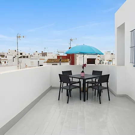 Con Wifi Y Terraza Cerca Del Centro Y La Playa Conil De La Frontera